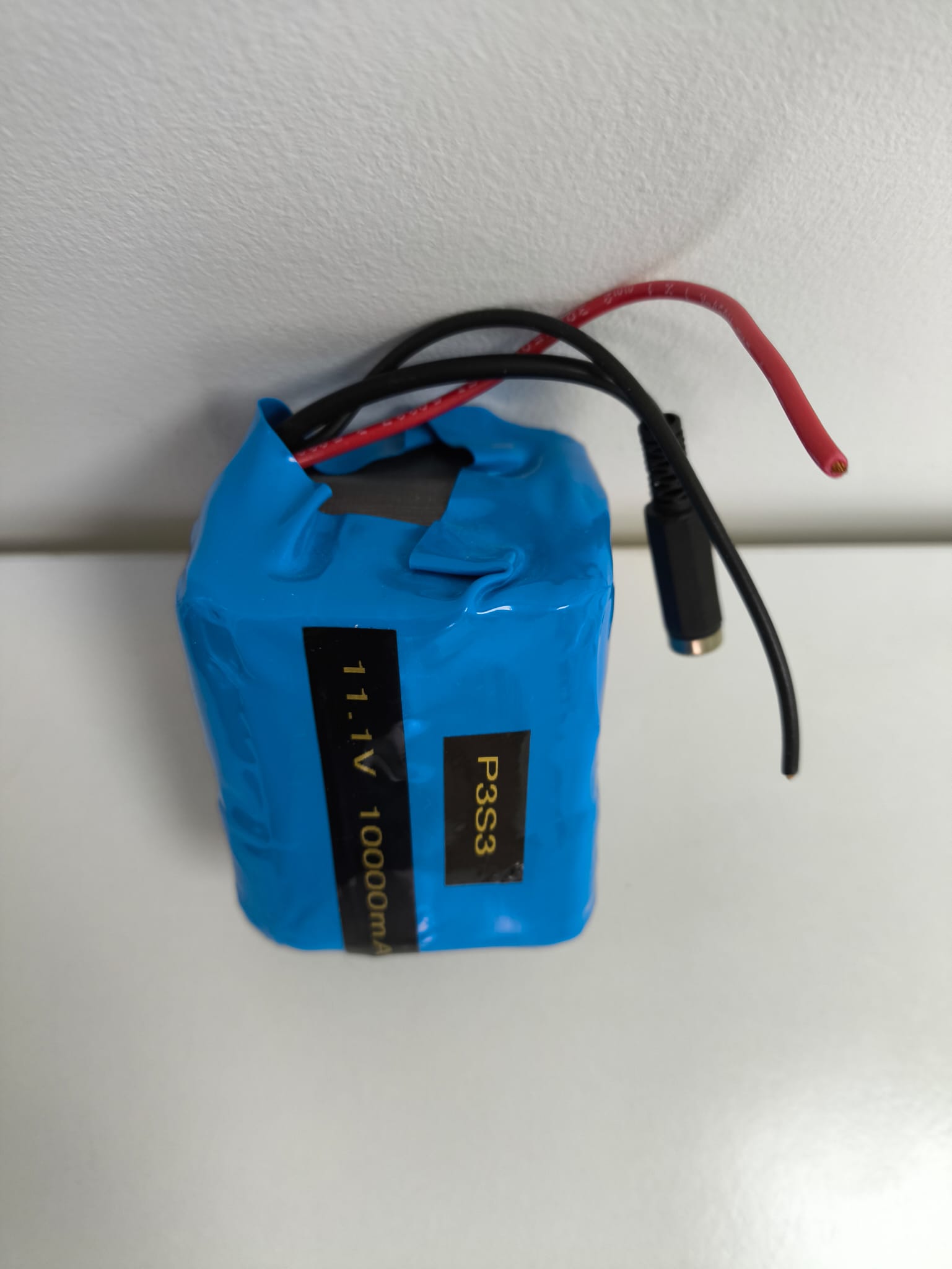 מארז סוללות נטען 3S3P 11.1V 10,000mAh  עד 20A