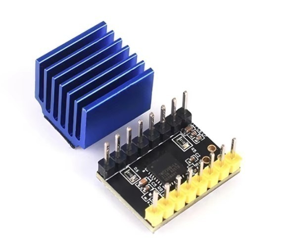 דוחף זרם למנוע צעד TMC2209