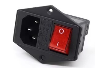 מחבר שקע קוקמקום עם פינים עם מתג הפעלה ונתיך הגנה