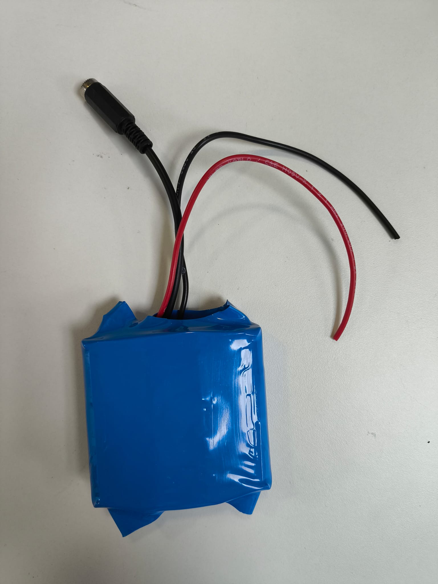 מארז סוללות נטען 4S1P 14.8V 3350mAh עד 40A