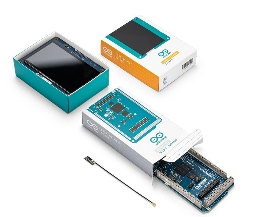 לוח פיתוח ארדואינו GIGA R1 WiFi משולב עם מסך
